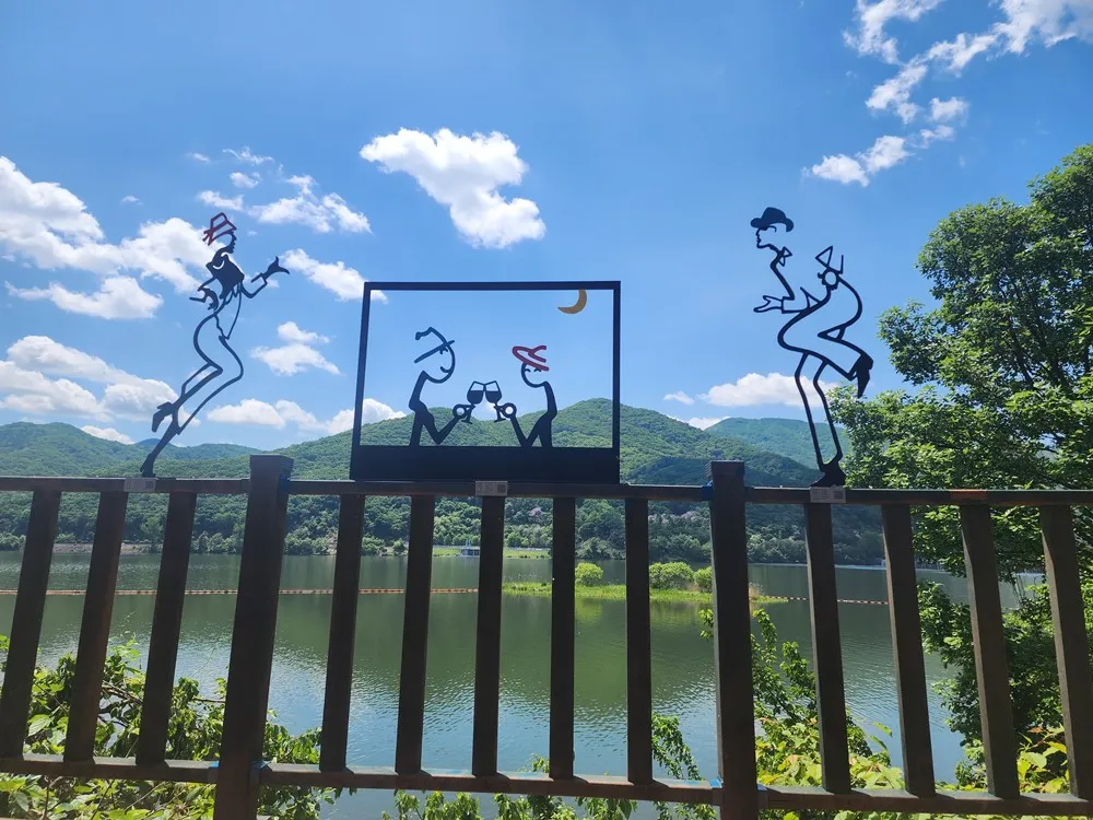 설치 포토존 둘러보기1 — 디테일 43 (44 / 63)