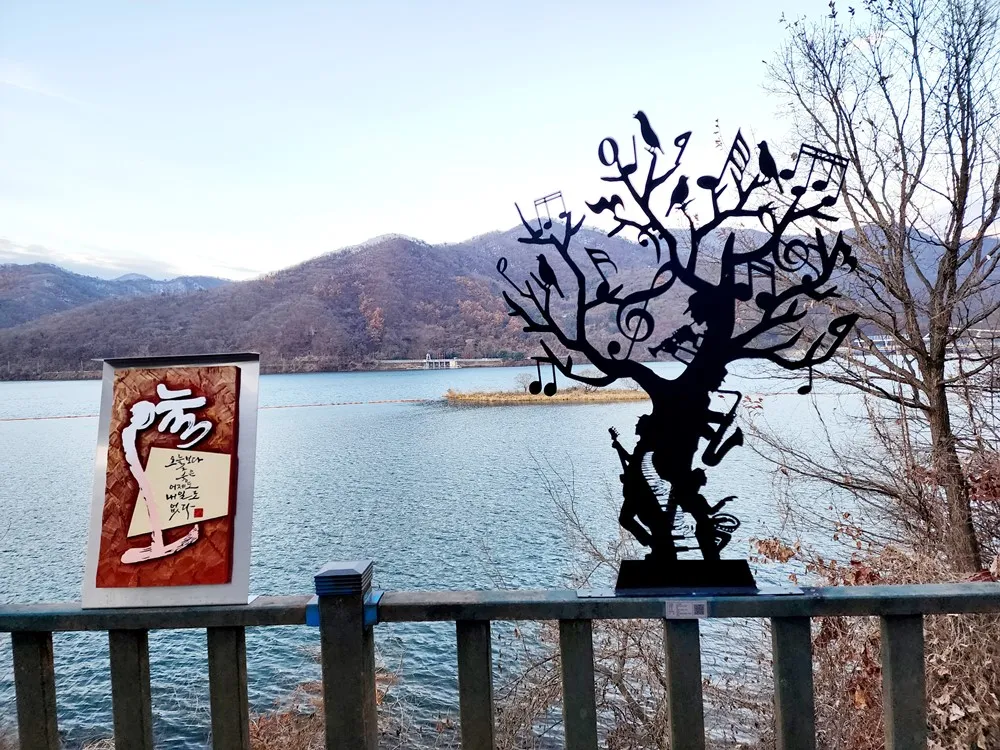 설치 포토존 둘러보기1 — 디테일 57 (58 / 63)